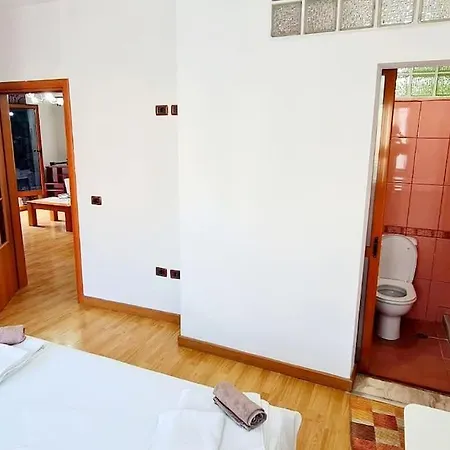 Apartment Cheap With Spacious Balcony Tirana