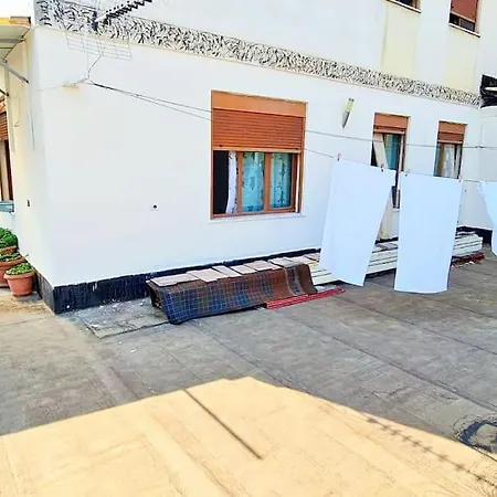 Apartment Cheap With Spacious Balcony